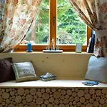 For 3 People With Terrace Apartament *