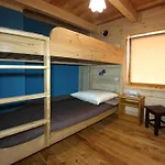For 3 People With Terrace Apartament