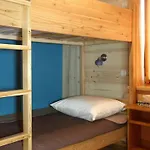 For 3 People With Terrace Apartament
