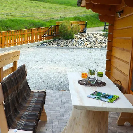 For 3 People With Terrace Łapsze Niżne